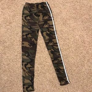 Camo leggings